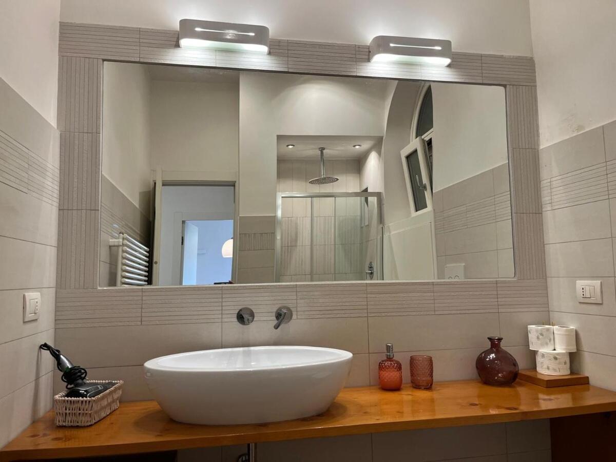 La Dolce Vita - Luxury Colosseum Boutique Apartment Rome Bagian luar foto