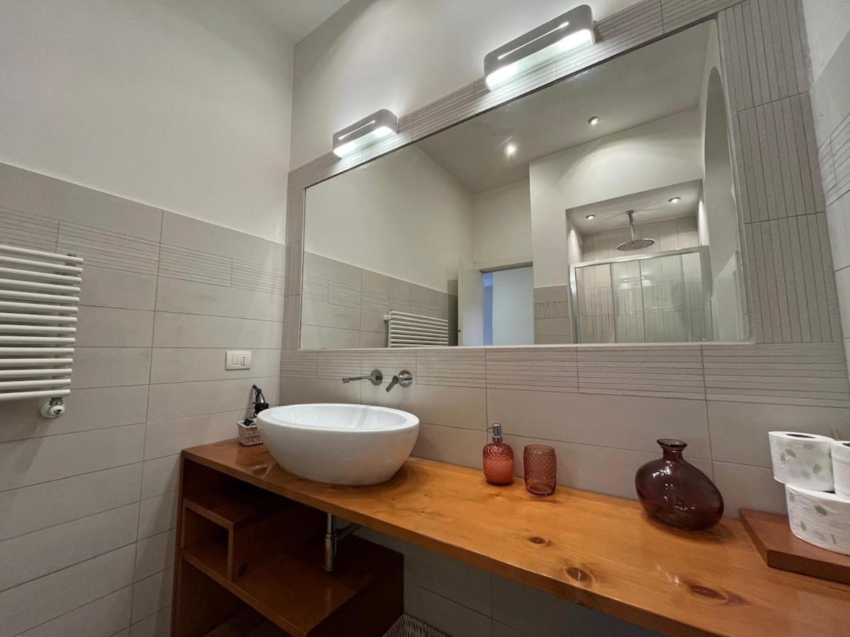 La Dolce Vita - Luxury Colosseum Boutique Apartment Rome Bagian luar foto