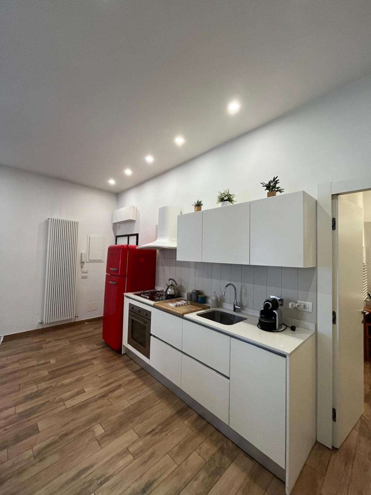 La Dolce Vita - Luxury Colosseum Boutique Apartment Rome Bagian luar foto