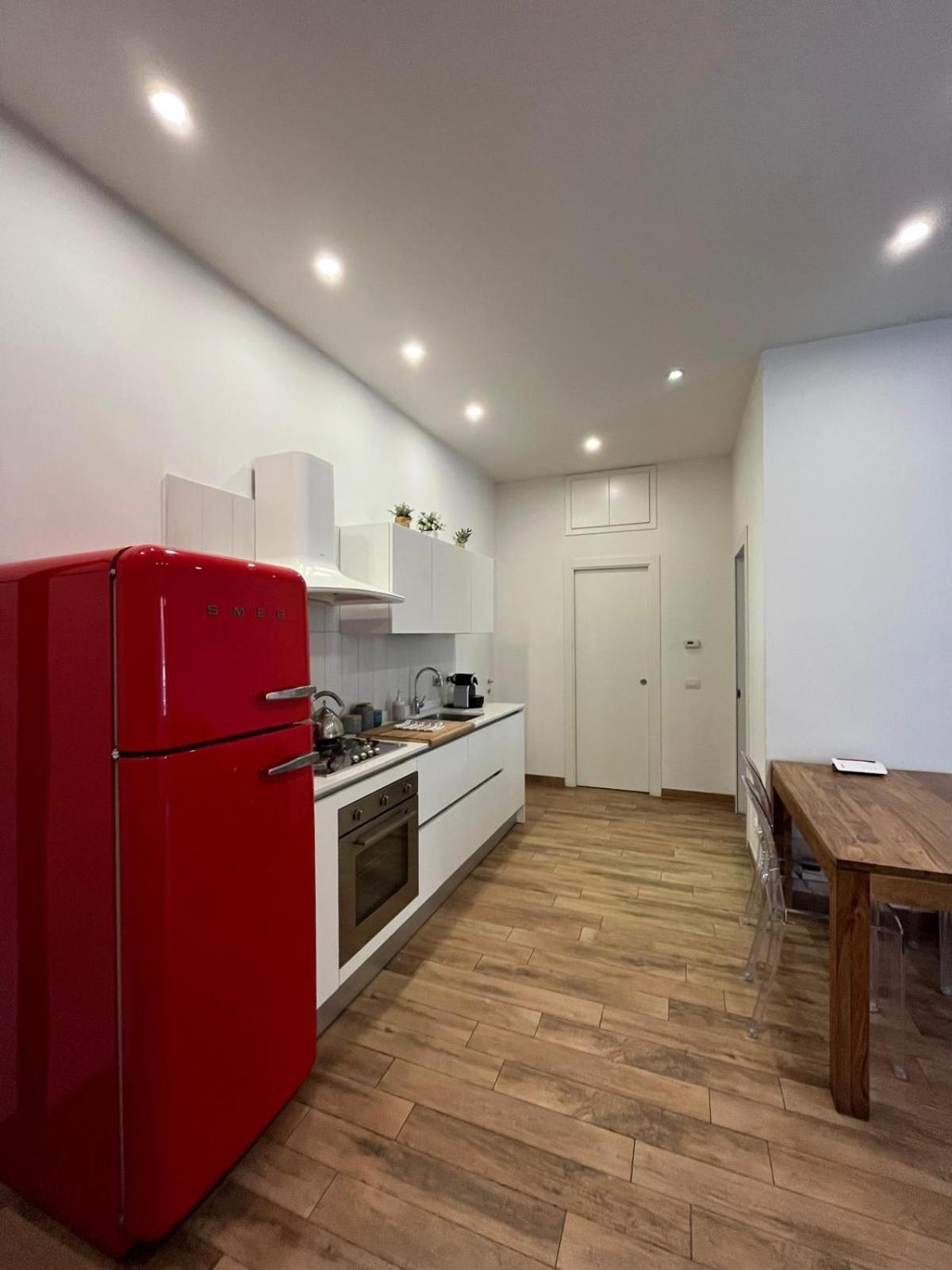 La Dolce Vita - Luxury Colosseum Boutique Apartment Rome Bagian luar foto